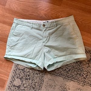 🔴 Old Navy Size 10 Mint Green Shorts